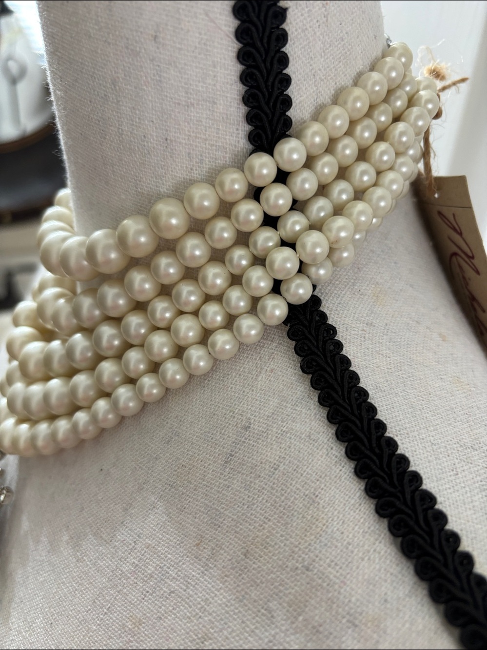 Made in the Deep South Chain Pearl Statement Necklace - Picture 3 of 9